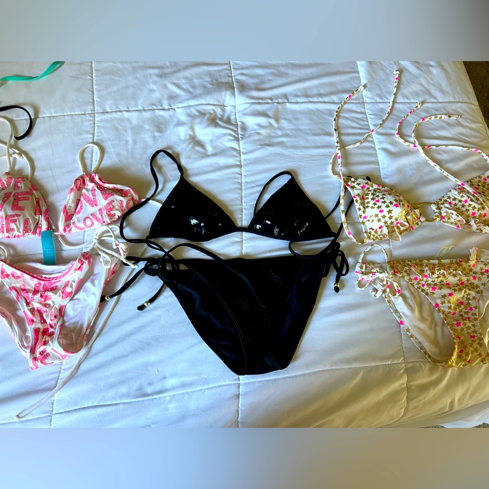3 bikinis size Small